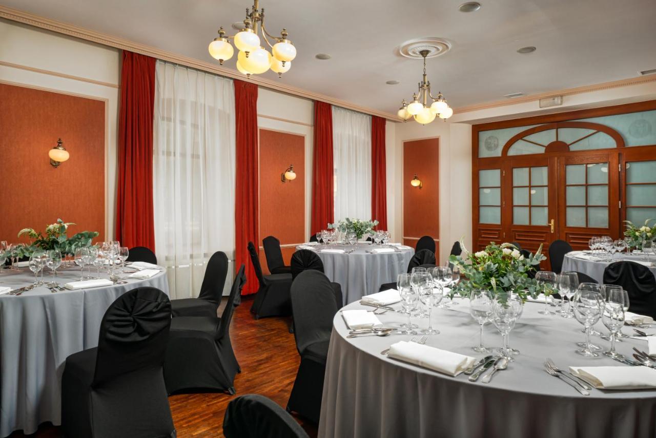 Hotel Palace Europa ลูบลิน ภายนอก รูปภาพ