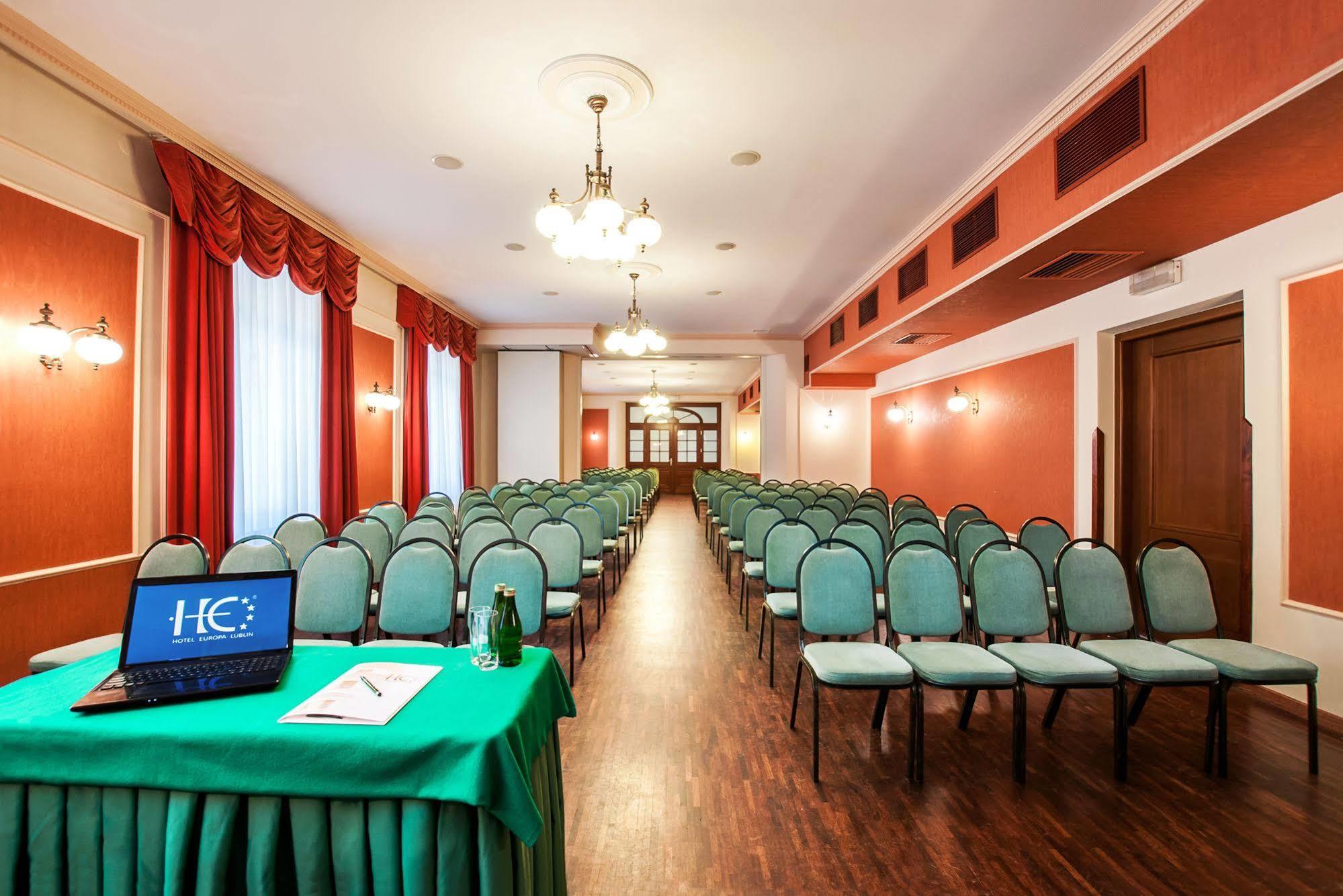 Hotel Palace Europa ลูบลิน ภายนอก รูปภาพ